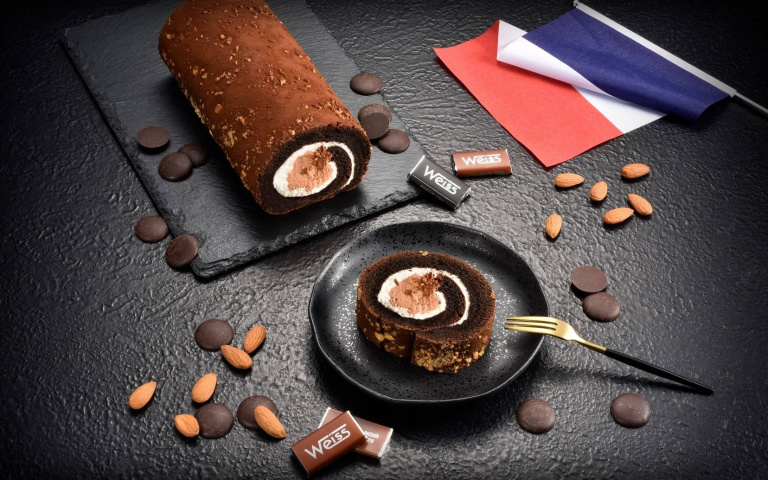 亞尼克攜手法國百年精品巧克力　「榛果厚巧克力生乳捲」華麗登場