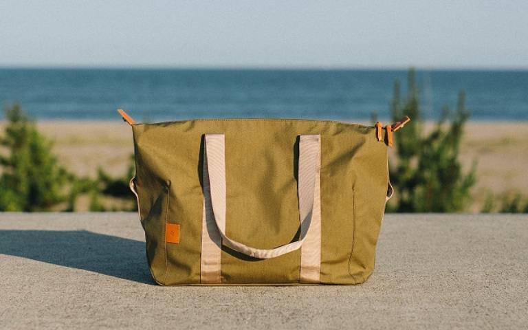 LOJEL推森林系色調包款！斜背包、旅行袋、三用托特包、日常包一次備齊！