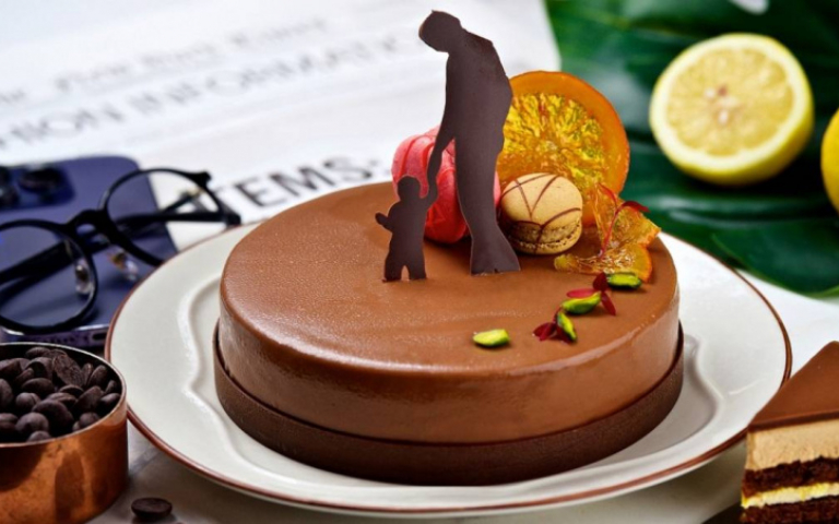 用造型蛋糕討好老爸　溫馨剪影、擬真工具箱吃下肚