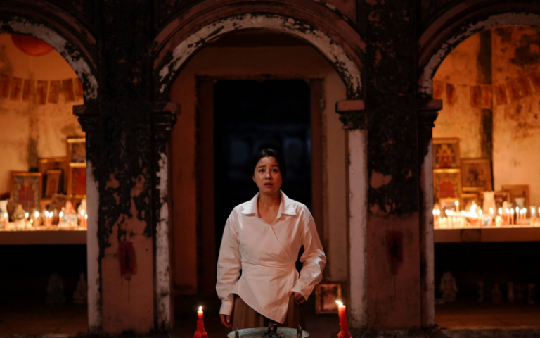 韓國恐怖女王回歸！徐令姬《咒你》不惜割手噴血只為換取女兒好成績