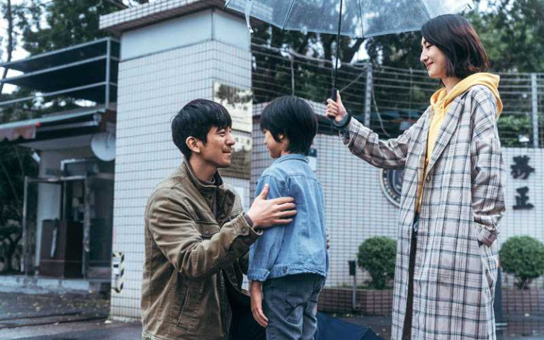 修杰楷 接吻人妻搞詐欺