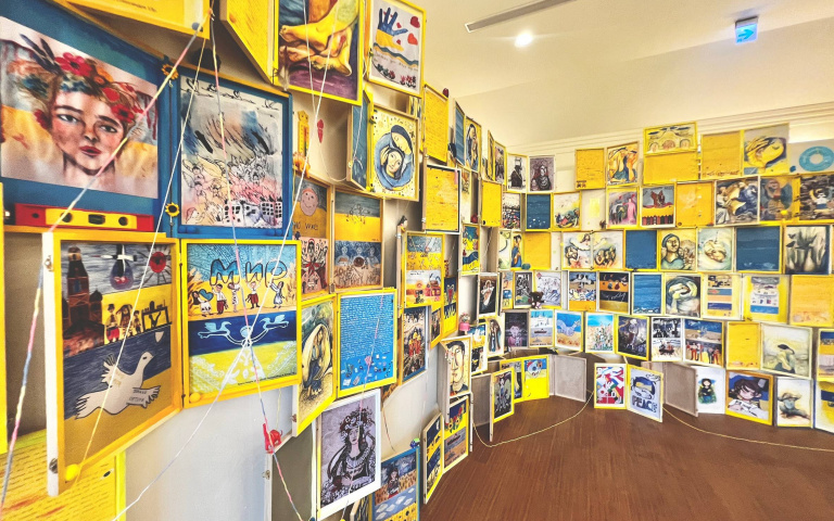 最心碎的畫作!宜蘭首辦「世界兒童藝術展」,來自烏克蘭兒童的希望與心聲
