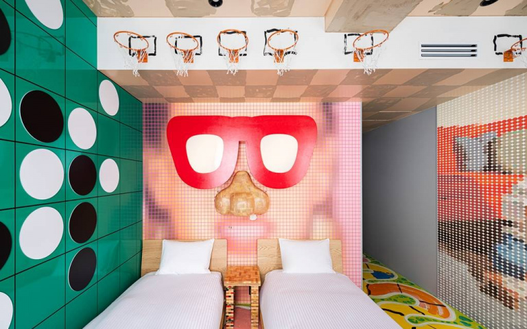 東京文青景點散策4／新銳藝術家操刀房型設計　夜宿小型美術館「BnA_WALL」