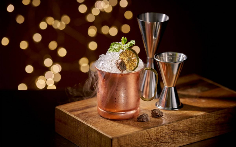 11款調酒無限暢飲！六福萬怡酒店「仲夏微醺探險」，嘗鮮中、西式風味的茶調酒！