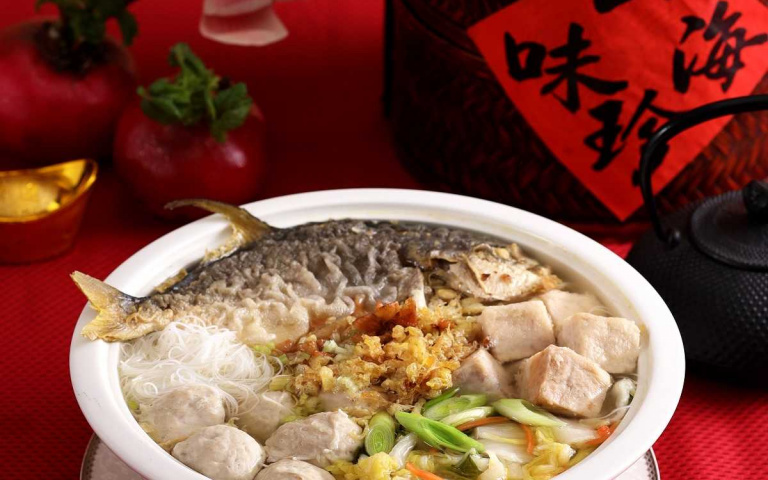 疫情升溫送暖不間斷 主廚捐年菜挺弱勢過好年