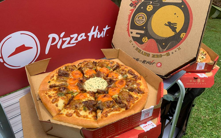 滿700送700！「必勝客」雙重優惠活動，199元大披薩，快買起來開趴囉