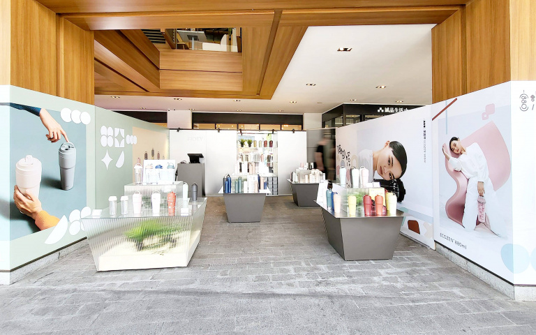 WOKY快閃誠品南西！嘎嫂二伯、樂天女孩一日店長輪番，登場現場預購享限定優惠！