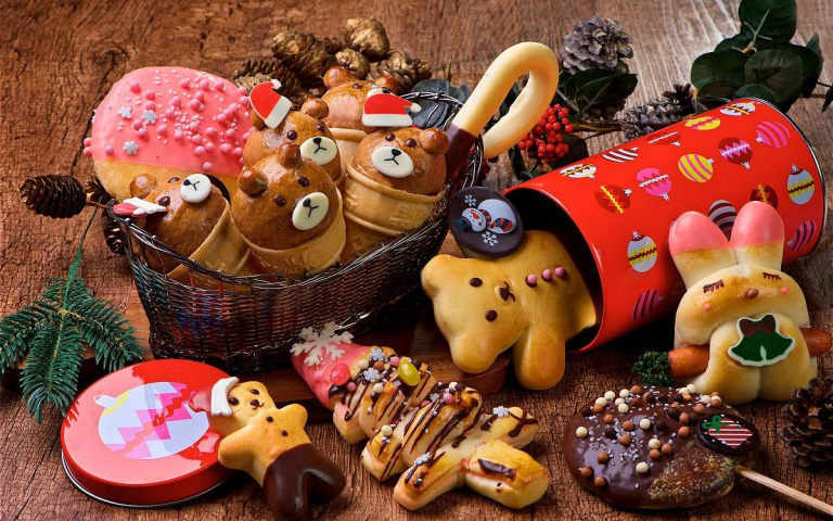 聖誕派對必吃甜點！麵包店10款限定商品，薑餅人、戚風蛋糕準備開吃！