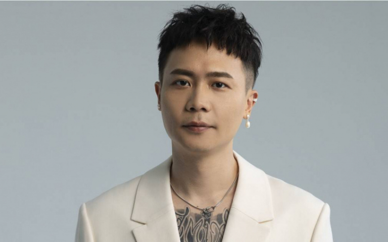 蕭秉治睽違十年重返小巨蛋開唱 金曲曾助攻女歌迷「九年初戀變老公」