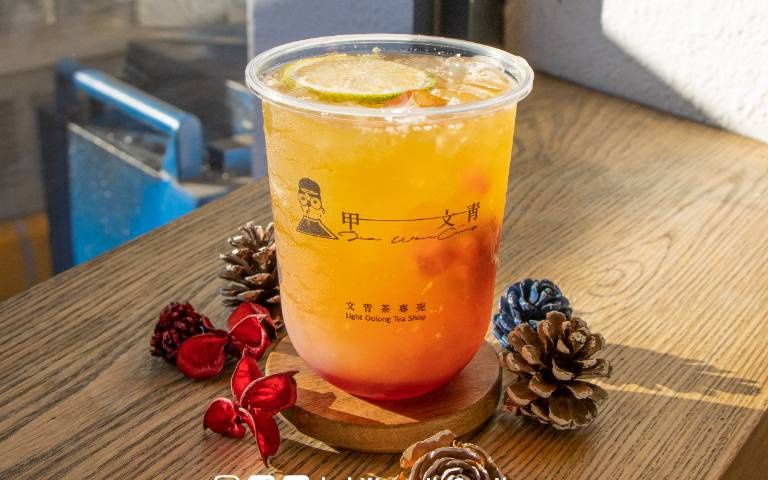 聖誕老人降臨！2款特選「莓好聖誕組合」鮮嚐草莓，不喝絕對會後悔！