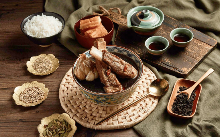 CNN評選ㄧ生必嚐美食!星馬人灶咖必備這一包!正宗肉骨茶「許氏A1」宣告正式插旗台灣
