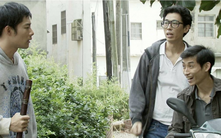 施易男視力近乎全盲變易怒　《光明恆生》中遷怒家人體罰姪子