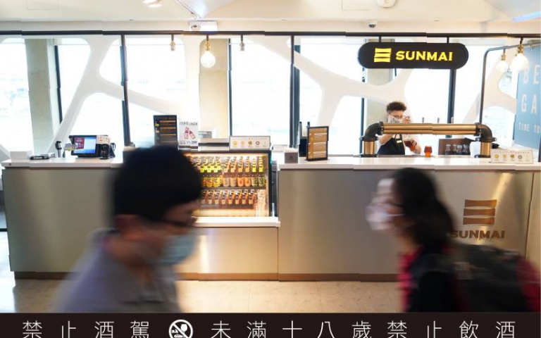 台灣在地精釀的門面擔當!「SUNMAI BAR航站一店」打造桃園機場「國門酒吧」