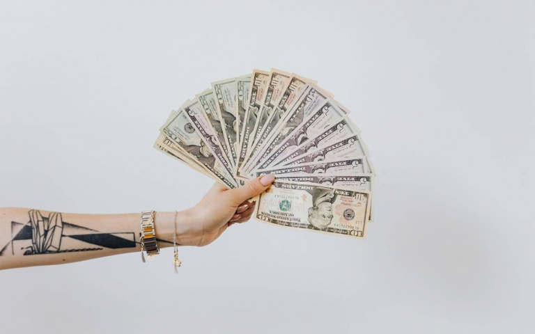 3星座8月財運旺　處女職場家庭兩順利鈔票滾滾進錢包