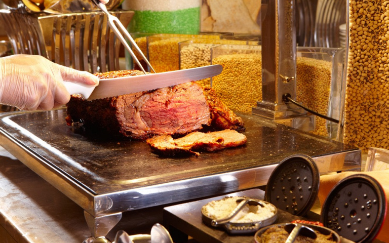 義大雙飯店秋季限時優惠這邊看！美食、住宿、玩樂樣樣滿足！