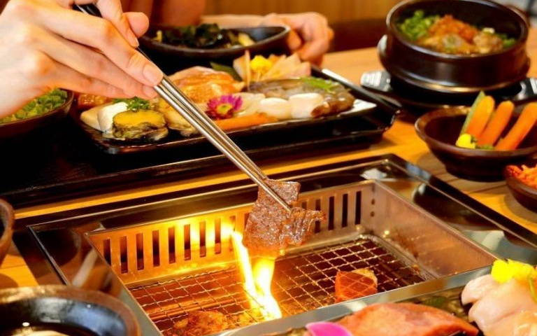 證件拿出來!對中「1、2、3」,馬辣松阪豬、安格斯黑牛、紐澳牛舌免費送!