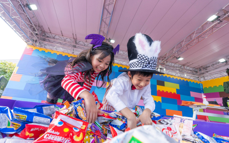 日本樂高樂園萬聖節派對登場　巨型南瓜、糖果池、怪獸拼貼一次玩遍