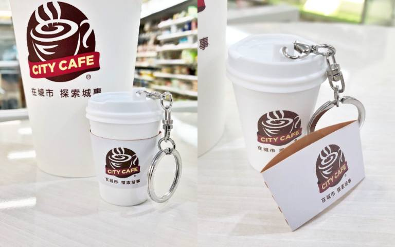 連「隔熱杯套」都有!「CITY CAFE」變身嗶嗶卡「咖啡控必買」,「重量加倍」別不小心喝下去!