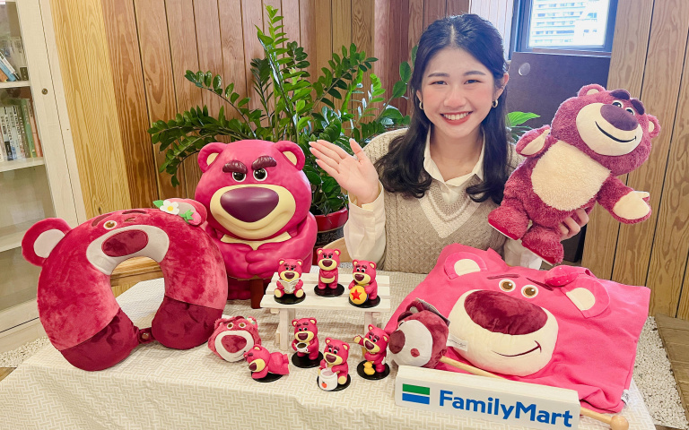 熊抱哥粉快掏出錢包！全家7款單品，搖擺玩偶、U型枕必收！