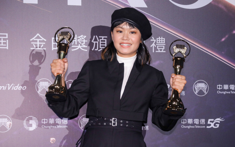 金曲35/金曲新人連拿兩獎「心情很混亂」 Makav真愛親揭感情現況