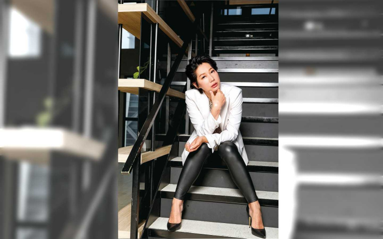 藏T味扮玉女 丁寧 痛苦後幸福奪獎