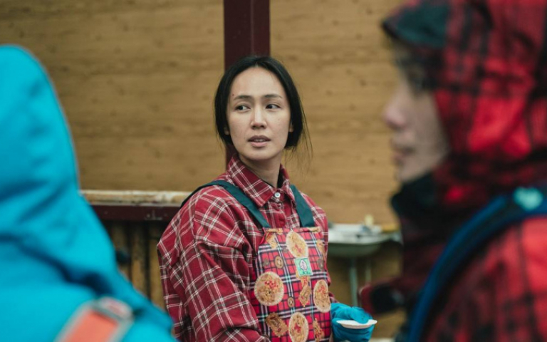 小薰回部落揭家族糾葛　《哈勇家》素顏憔悴入鏡