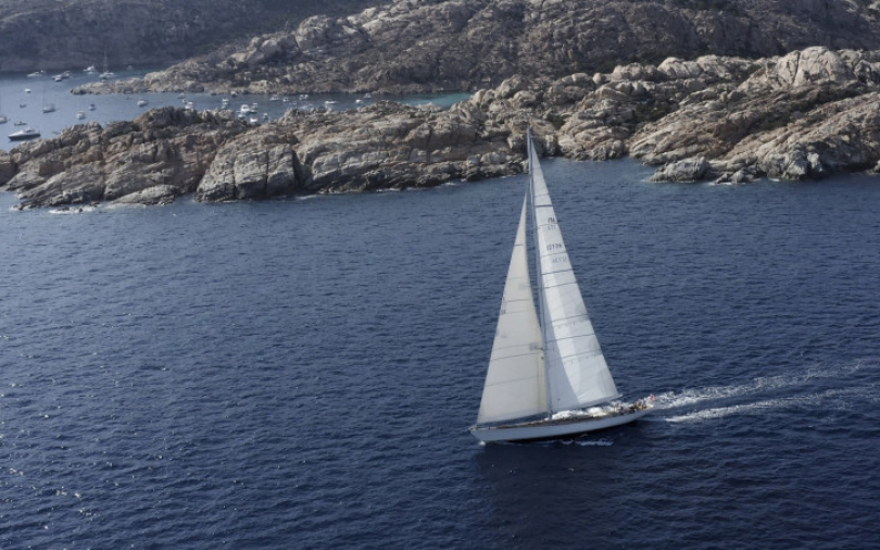 超豪華帆船碼錶　會變色的關鍵十分鐘浪漫又有型