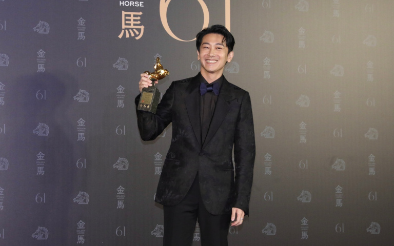 金馬61/施名帥靠《角頭》奪男配爽喊「金馬是我的」 含淚謝老婆朱芷瑩:謝謝你相信我