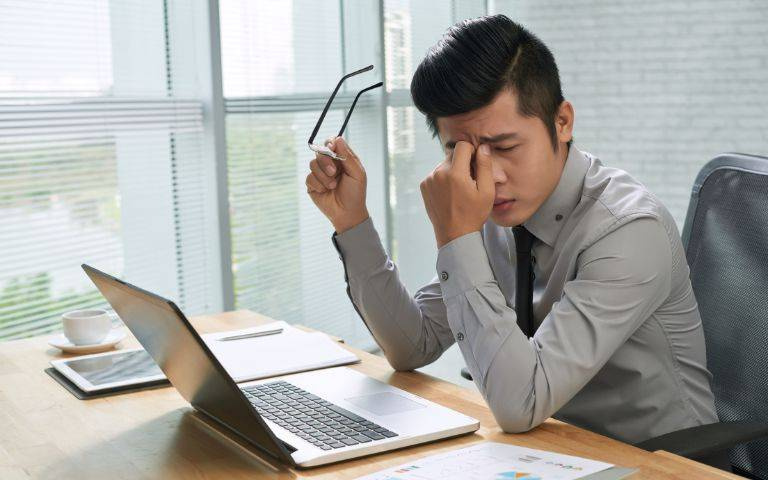 中年警訊：視力跟著關節一起退化？德國蔡司老花專家助你找回青春視界！