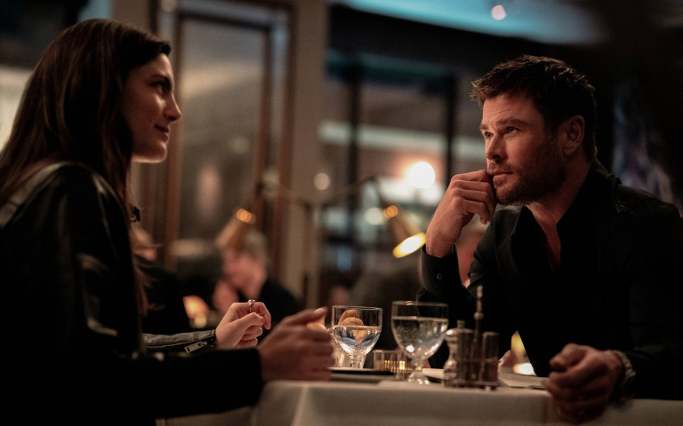 雷神對決浩克！《犯罪101》最後一票太狠，漫威巨星同台飆戲