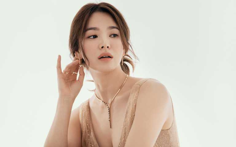 仙氣飄飄美出新高度！宋慧喬甜美演繹CHAUMET「Bee My Love系列」盛夏明亮形象