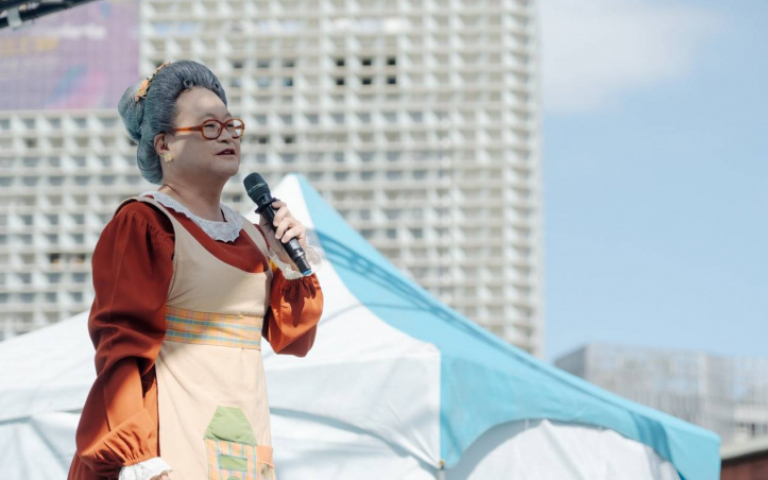 「口袋影展」水果奶奶、幻藍小熊齊亮相　經典歌百人大合唱