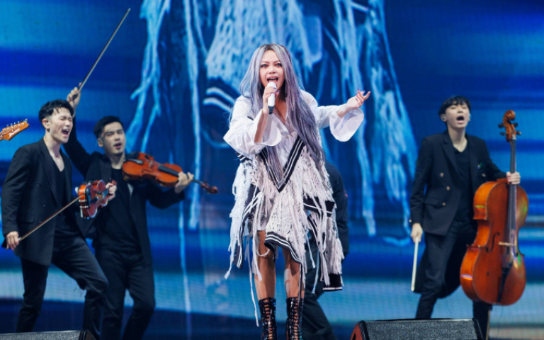 張惠妹驚喜宣布明年4月高雄開唱　主視覺海報更驚見世界各站