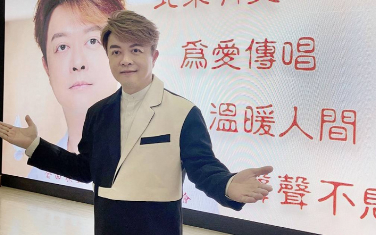 翁立友前進榮總為醫護人員而唱　「生命中最有意義的一天」