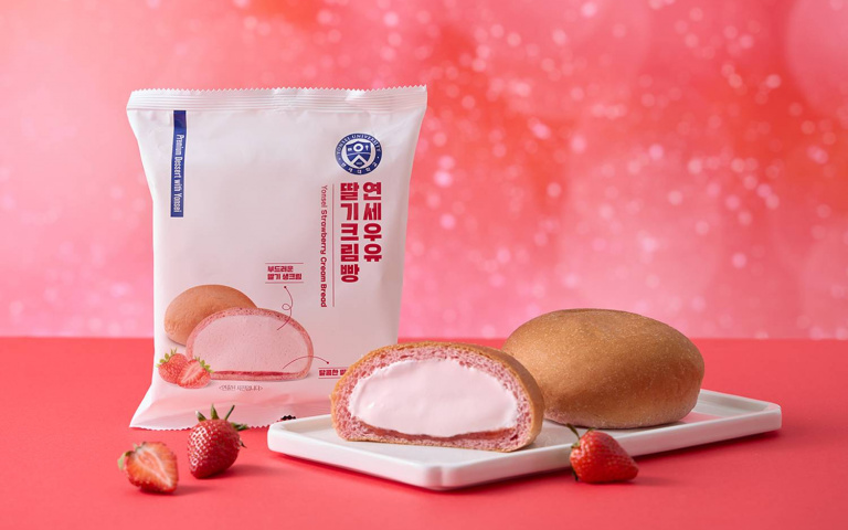 甜點控快衝!延大生乳包推草莓新口味,RIVON進駐台北101!