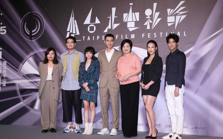 疫情後全球首個實體電影節　《無聲》演員齊聚首映揭幕北影