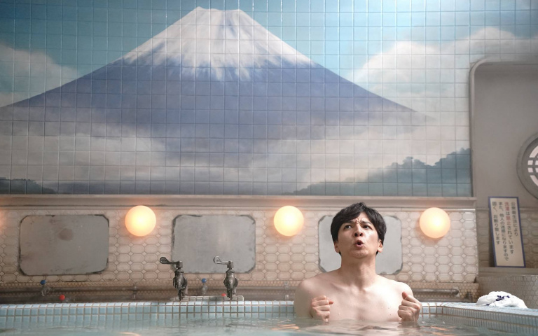 生田斗真大秀好身材　裸露沐浴戲宣揚《湯道》精神