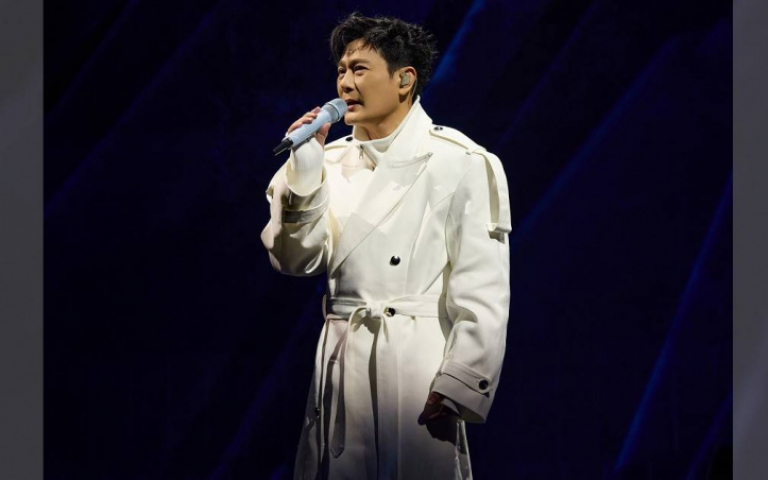 張信哲歷時6年巡演收官 罕見做一舉動哽咽落淚