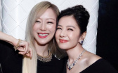 53歲鄭秀文貼臉66歲鍾楚紅兩代女神同框太養眼！高清近拍美到衝熱搜！