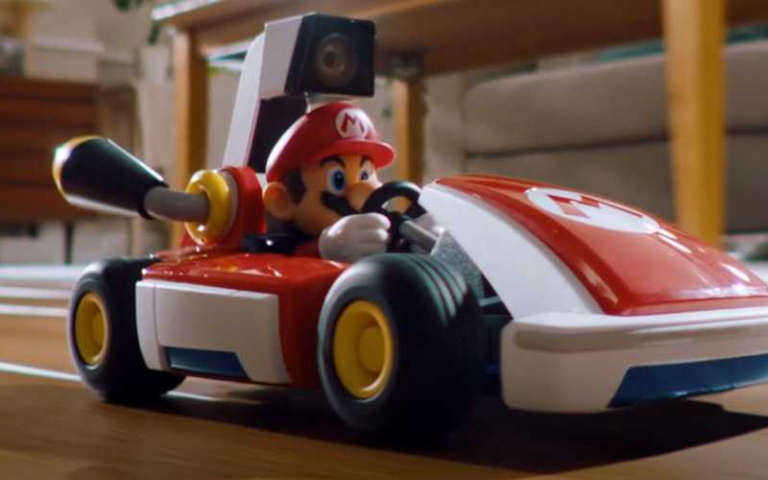 適合過年一起同樂的《瑪利歐賽車實況：家庭賽車場》拜年、壓歲 嗨翻整場~