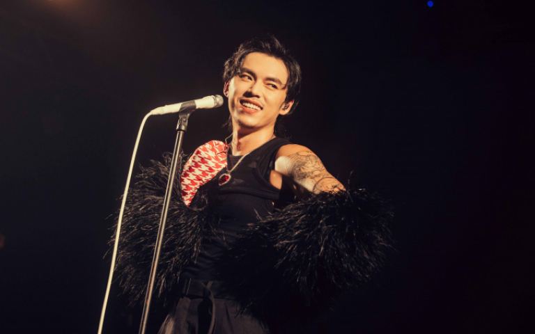 HUSH照顧單身男歌迷　放話「到後台來找我」