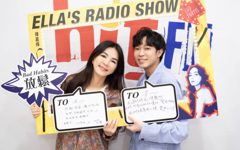 Ella台上偷放屁遭Selina、Hebe告密　與青峰約吃飯竟有時差問題