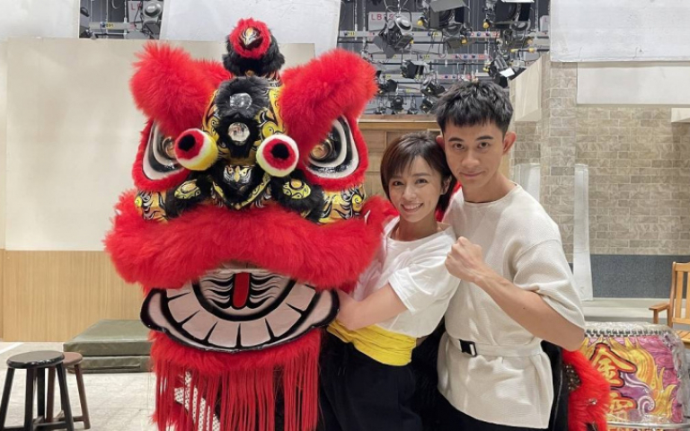 王瞳為8點檔舞獅撞斷老師門牙　蔡承翰摔下地糗撞重要部位