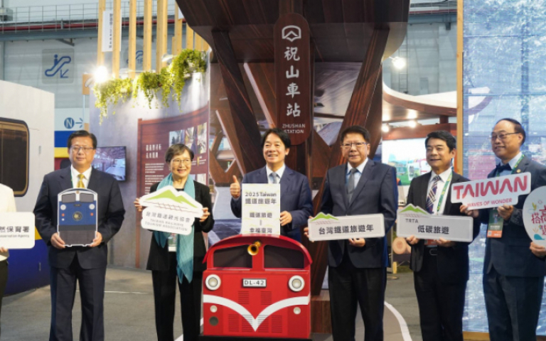 旅展搶好康4／縣市館打造多元遊程、台灣燈會提早暖身　飯店餐券、住宿券買10送1