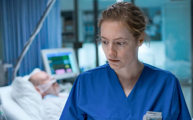 影爆點／最寫實的驚悚電影！瑞士奧斯卡最佳國際電影代表《失控夜班》看見醫療體系崩潰的冰山一角