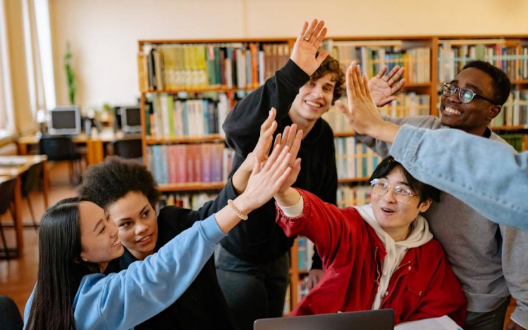 職場黃金期來了！3星座立冬後事業運暴漲　貴人相助、合作案接不完