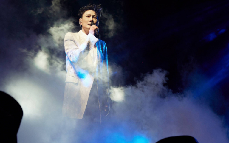 張信哲過年嚴格飲控　留扣打享用中東美食