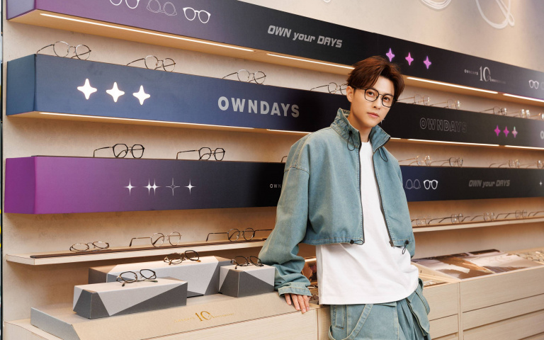 OWNDAYS十週年推日本製紀念眼鏡 邱勝翊親授眼鏡穿搭秘訣