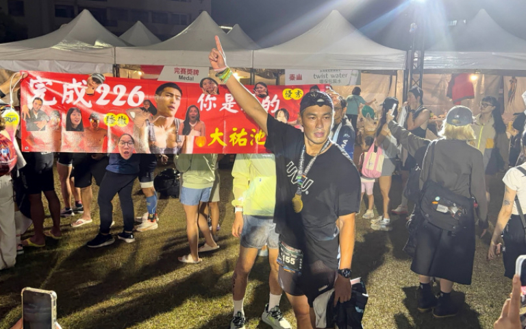 楊祐寧完賽226K鐵人三項「每天都想放棄」　老婆開心不用再凌晨送他出門