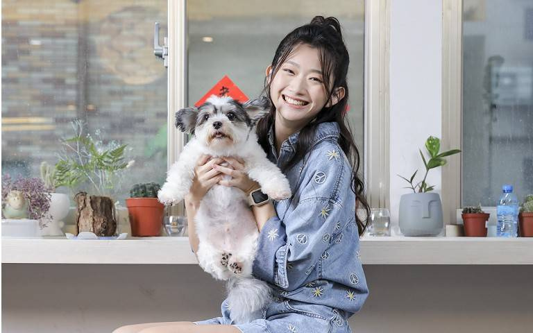 寵物情緣/晏柔中愛犬陪睡喊融化 受媽影響救援懷孕浪犬做志工